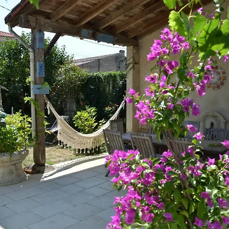 Les Volets Bleus Hébergement de vacances *