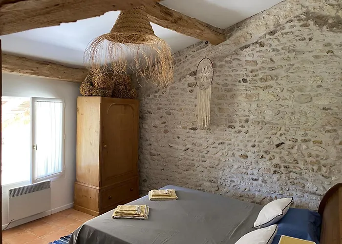 Les Volets Bleus Сasa de vacaciones Brie-sous-Mortagne