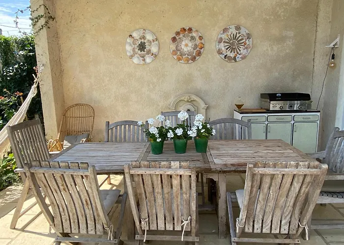 Сasa de vacaciones Les Volets Bleus *